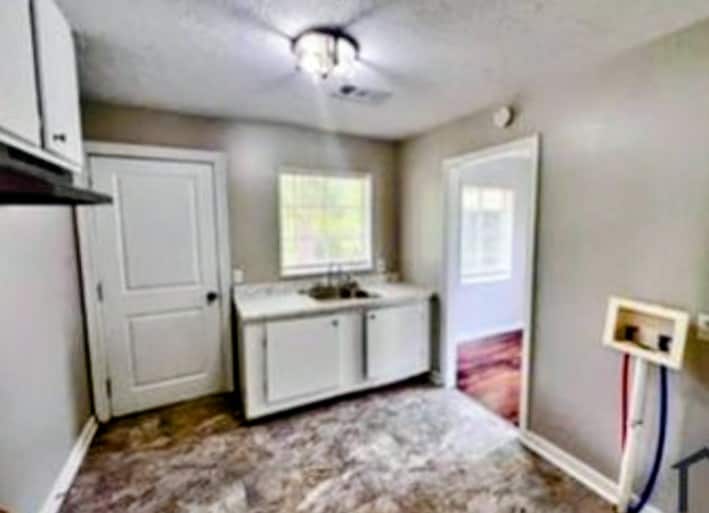 Photo - 1311 Fernwood Dr
