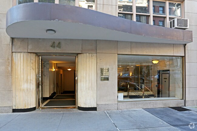 Photo - 44 E 67th St