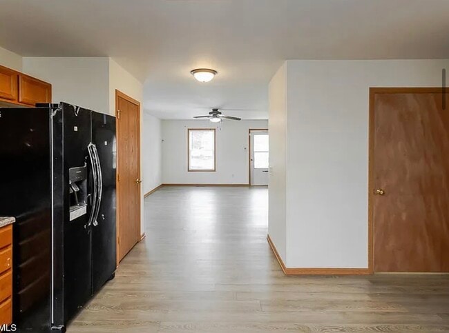 Photo - 411 Waybridge Rd