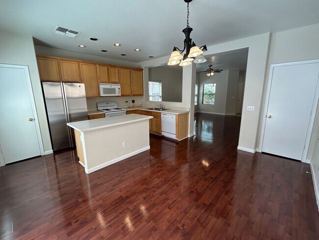 Photo - 18529 W Mariposa Dr