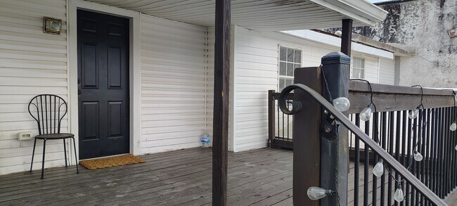 112 W Park St Unit 112 W Park #2