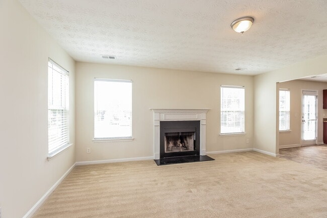 Photo - 331 Cobblestone Ct