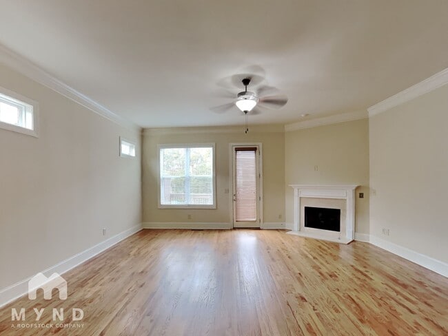 Photo - 3020 Eltham Pl