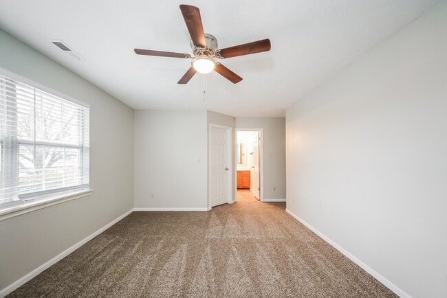 Photo - 205 Randell Ct