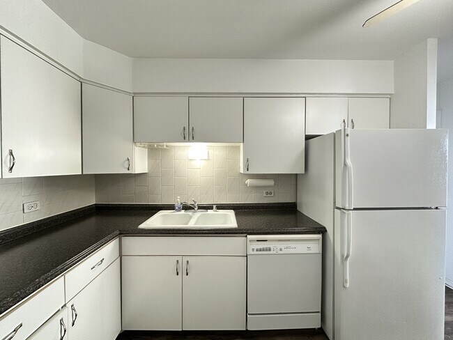 Photo - 6325 N Sheridan Rd Unit 3002