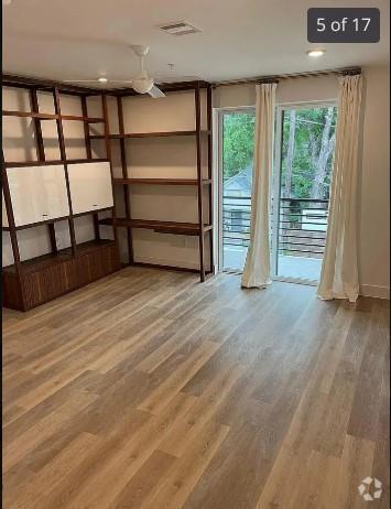 Building Photo - 2709 E 5th St. Unit 2203 Rental