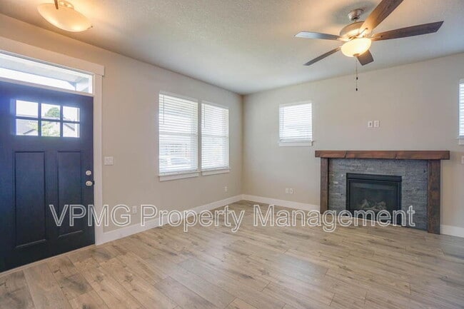 Photo - 2928 NW 16th St
