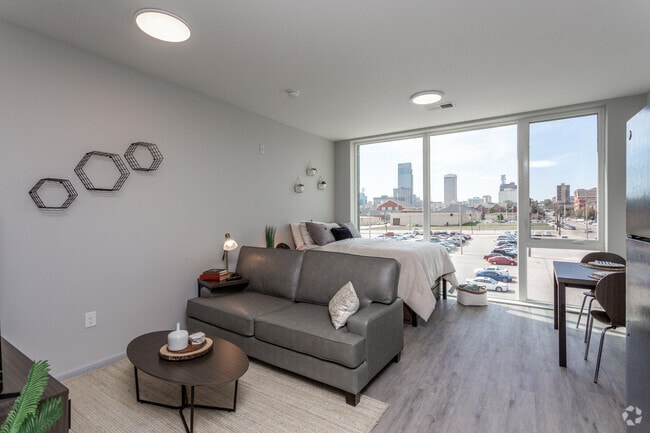 Studio, 1BA - The Micklin/426 SF