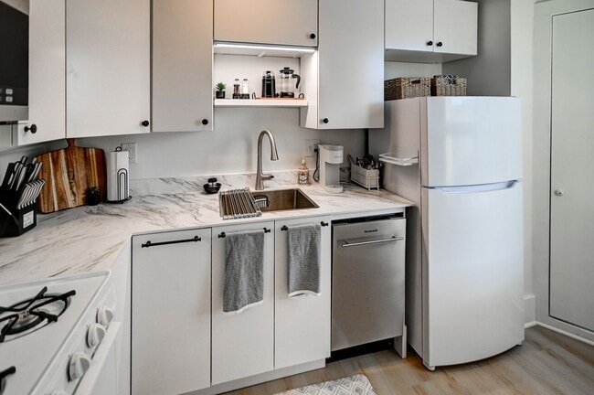 Photo - Jenifer Street Unit 731 Jenifer Street