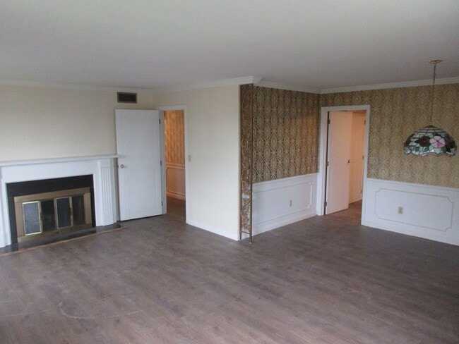 Photo - 65 Willowbrook Dr