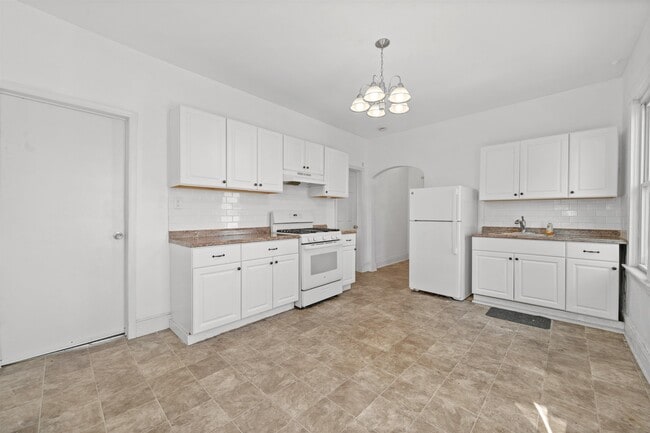 Photo - 21 Walnut St Unit 2