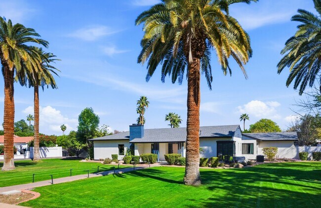 Photo - 2939 N Manor Dr E