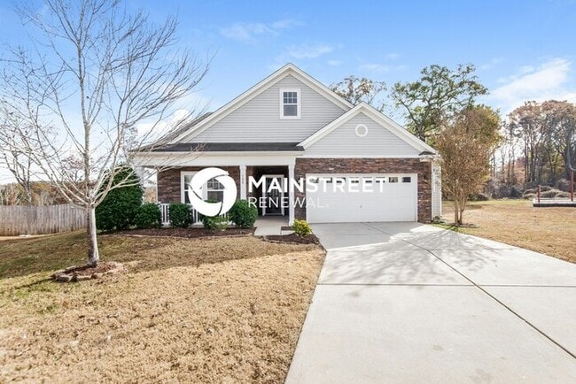 Building Photo - 3 Bedroom Pet-Friendly Home in Mount Holly, NC with Main Street Renewal