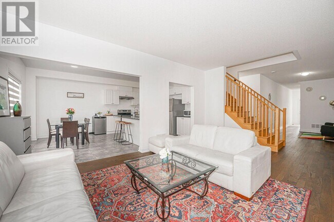 Photo - 42 Alaskan Heights