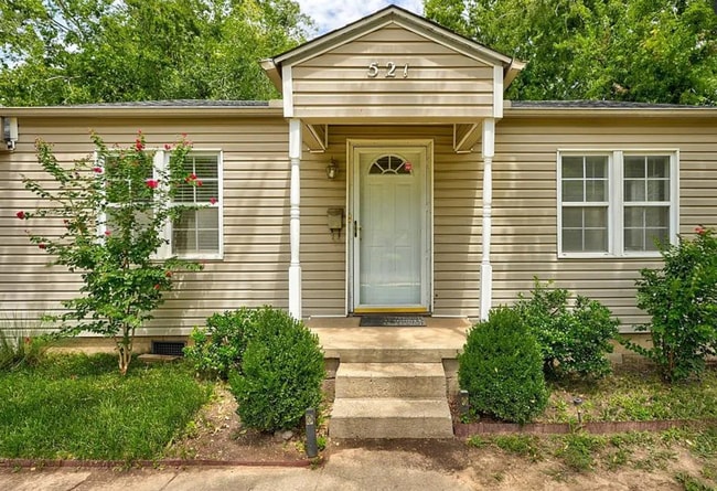 Photo - 521 W Acres St