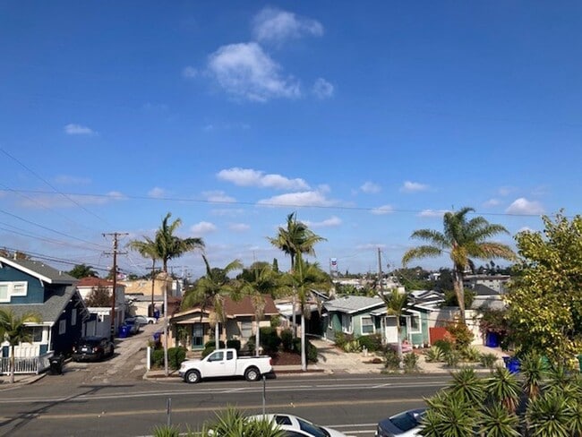 Building Photo - North Park Upstairs 1-Bed! Unit 3359 Landis Street  D