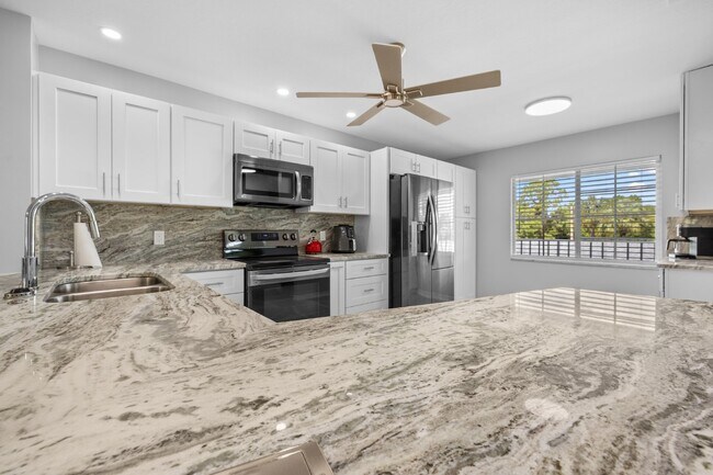 Photo - Sapphire lakes - 2 bedroom fully furnished... Unidad 4