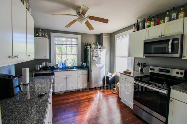 Photo - 80 Pitt St Unit B