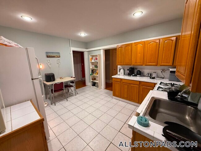 Photo - 22-24 Everett Sq. Unit 2