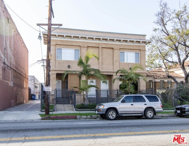 Building Photo - 1839 Arlington Ave Rental