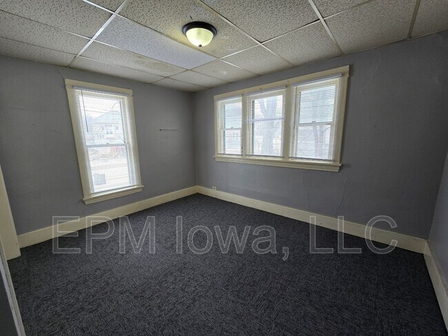 Photo - 119 Irving St