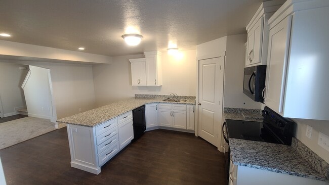 Photo - 2460 W 450 N