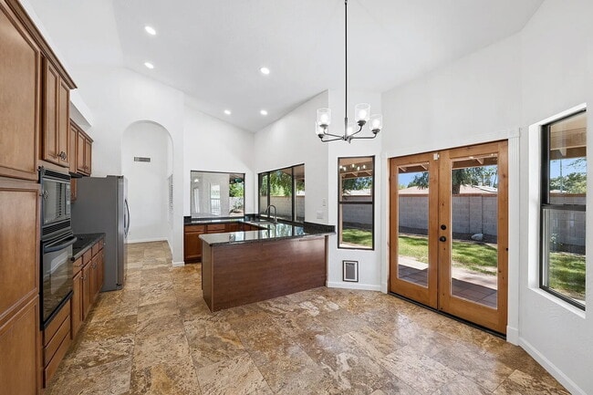 Photo - SPARKLING PRIVATE POOL, BEAUTIFUL HOME, UNBEATABLE LOCATION!