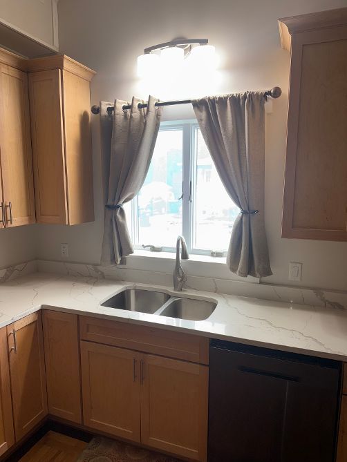 Building Photo - 23 Summer St Unit 1