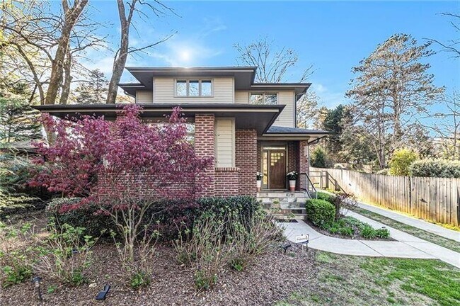 Photo - 623 Ansley St