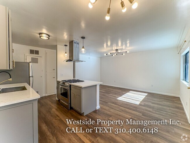 Building Photo - Newly Renovated Building | 1BD/1BA Unit 8 Rental