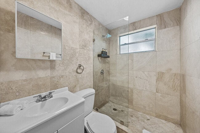 Photo - 1669 Meridian Ave Unit SI ID1540539P