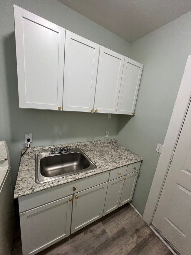 Photo - 1943 W Bethune St Unit 4