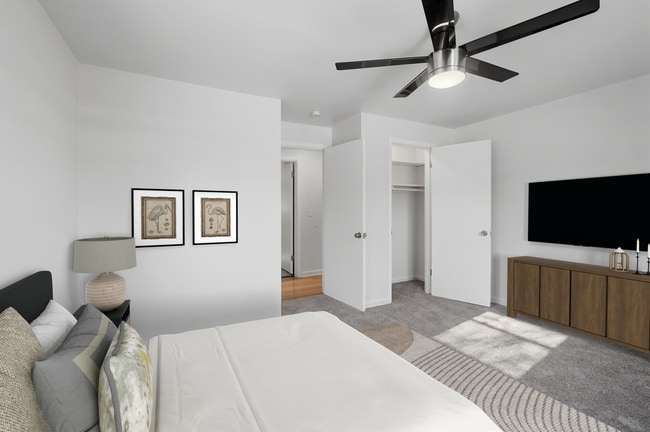 2B Escenario (5).jpg - 5623-5631 Beechmont