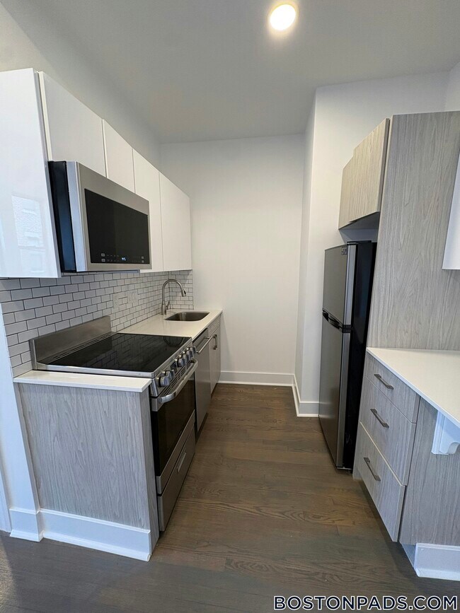 Photo - 11 Queensberry St Unit 32