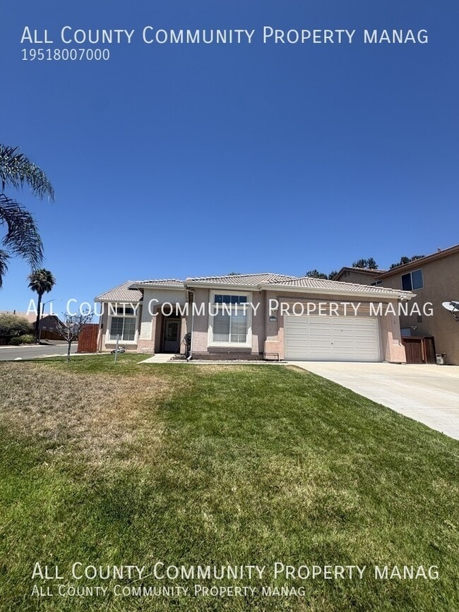 Building Photo - 39560 Bonaire Way