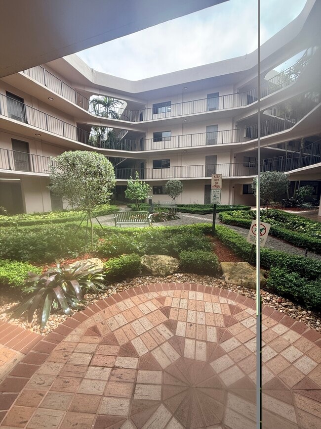 Building Photo - 8520 SW 133rd Avenue Rd Unit 407