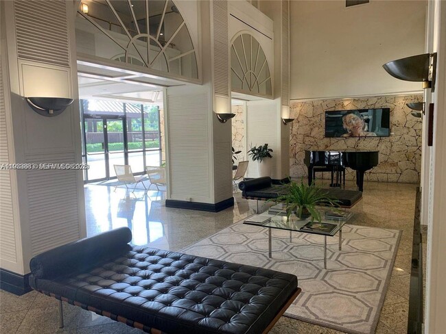 Building Photo - 780 NE 69th St Unit 1507