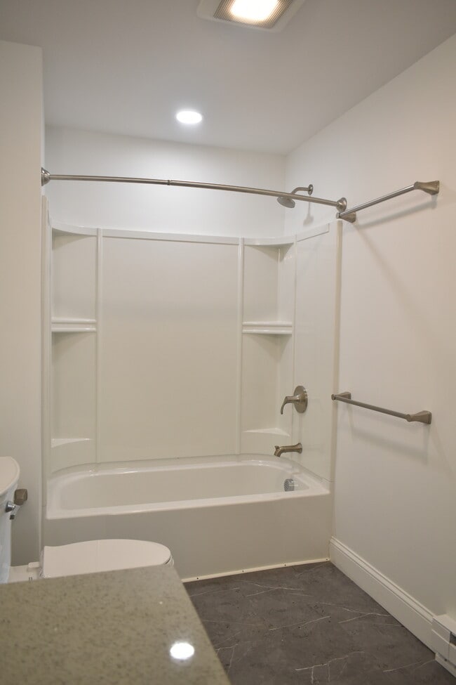 Photo - 1550 CT-12 Unit 5