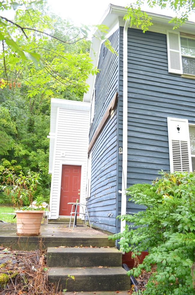 Photo - 20 Hickory St