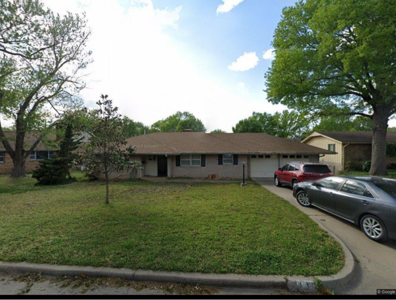 Photo - 1055 Grandview Rd House