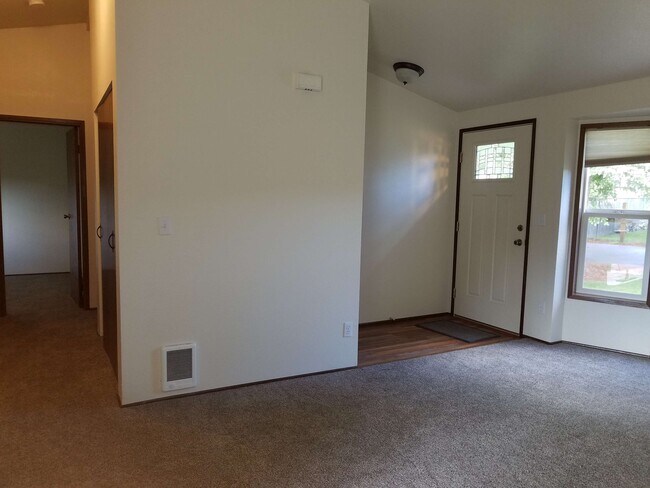 Photo - 1240 NE McWilliams Rd