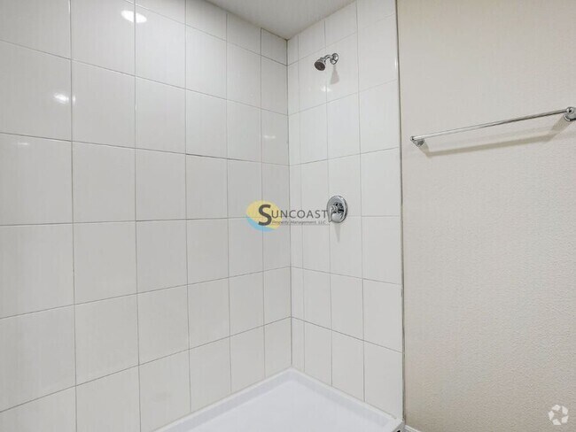 Building Photo - 5677 George Ct Unit 202 Rental