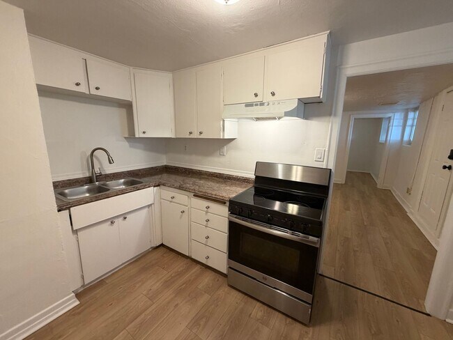 1828 West 9th