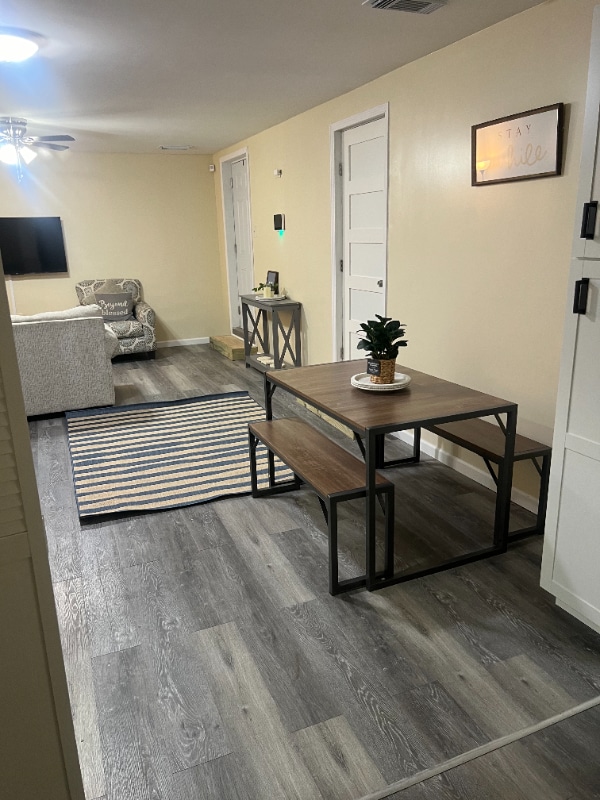 Photo - 2890 Parkwood Rd Unidad 1