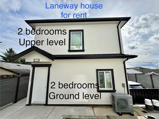 Building Photo - 1538 61st Av E Unit 2