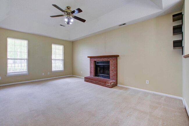 Photo - 442 Indigo Rd