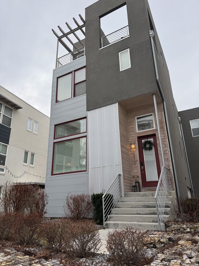 Building Photo - 11213 S Faddington Way Rental