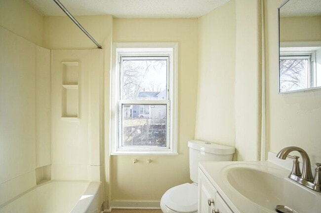 Photo - 8 Beaudoin Ct