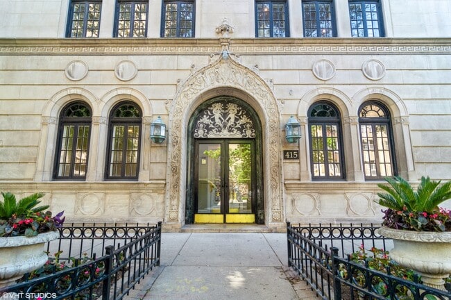 Photo - 415 W Aldine Ave Unidad 9C