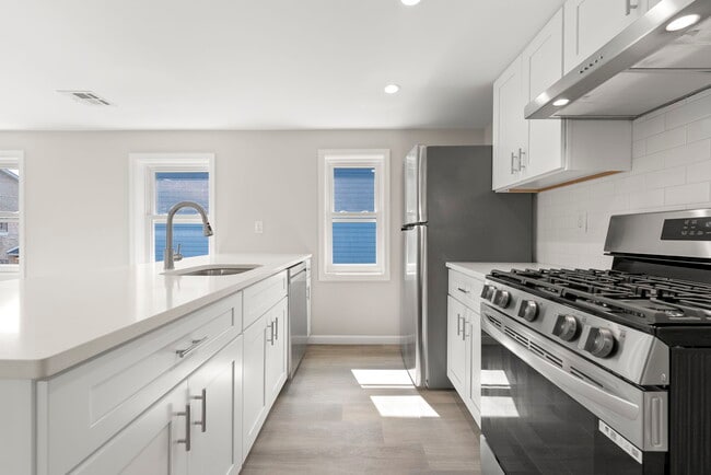 Photo - 30 New St Unit 2